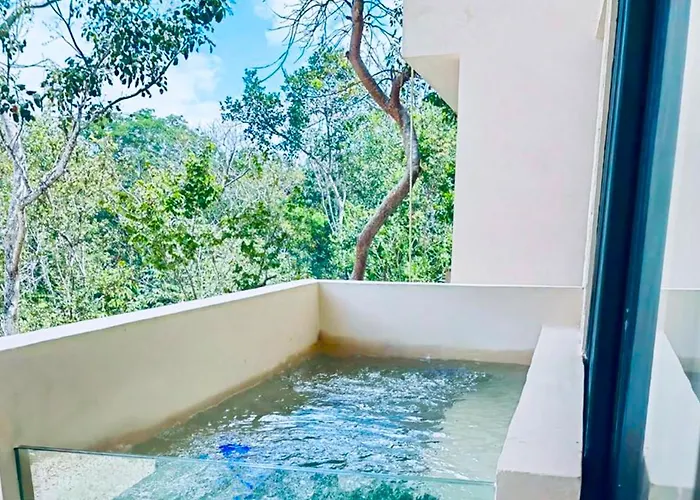 Koom Aparthotel